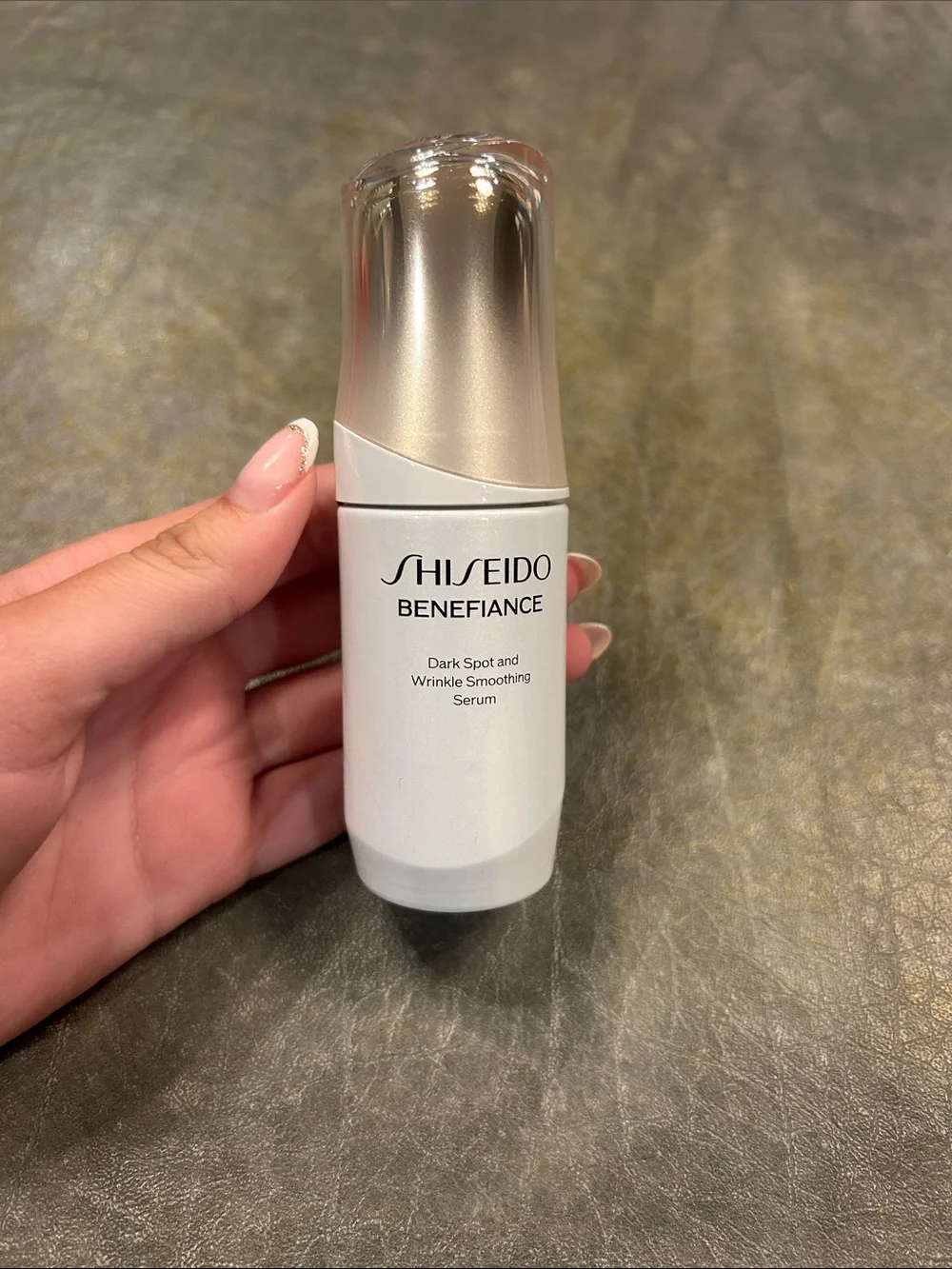 Shiseido Benefiance Dark Spot and Wrinkle Smoothing Serum